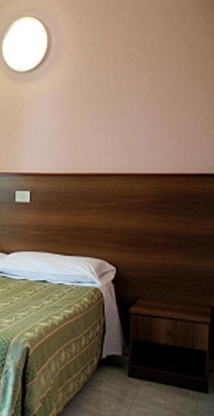 Hotel Rallye Μιλάνο Δωμάτιο φωτογραφία